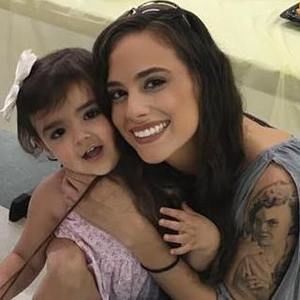 Meet your Posher, Gabrielle